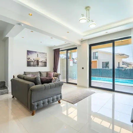 Cay Villa